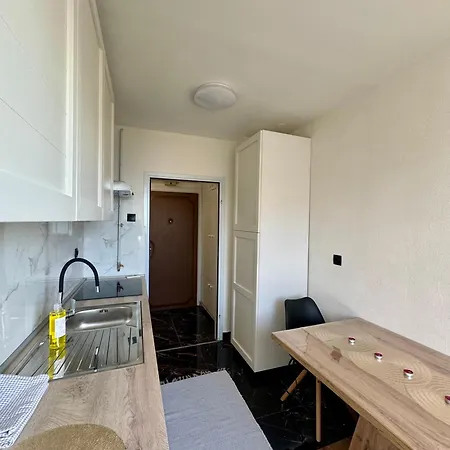 Lana, Apartamento Rijeka